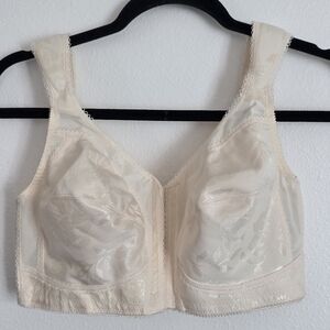 Playtex Cream Floral Bra